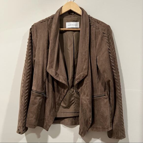 CUPCAKES & CASHMERE Doris Faux Suede Jacket - Picture 2 of 9